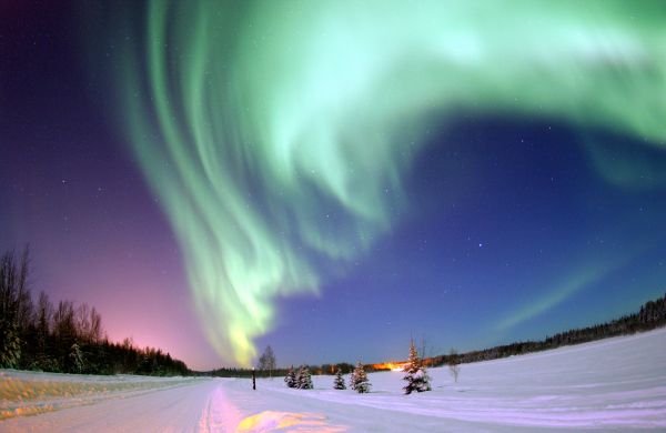 aurora boreala vazuta in Alyaska, un fost teritoriu rusesc
