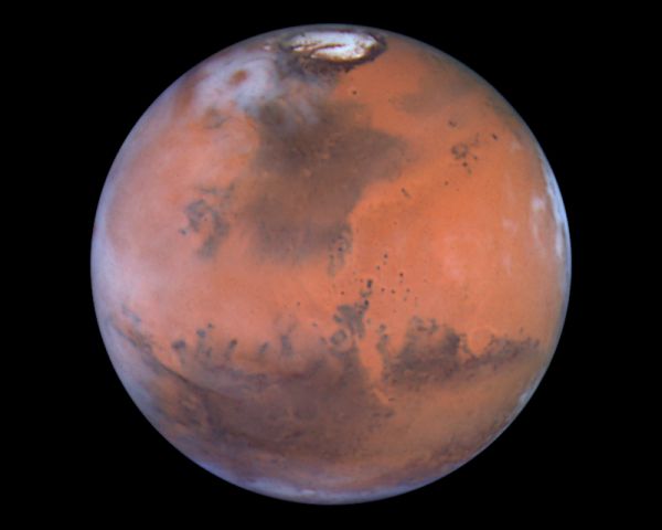 planeta Marte, vazuta din spatiu aproximativ la longitudinea 0 est