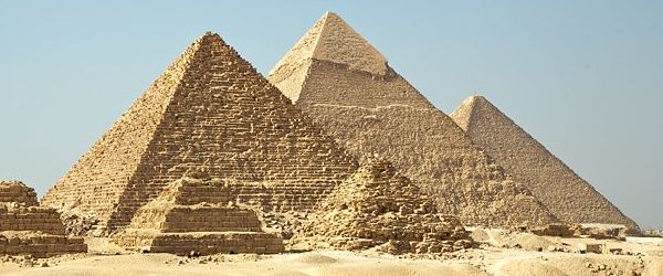 piramidele de la Gizeh vazute dinspre sud (miazazi)